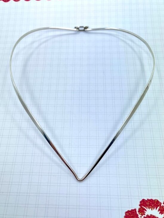 Unbranded Jewelry - Y2K Artisan 925 Sterling Silver Modernist V Shape Choker Collar Made in Mexico